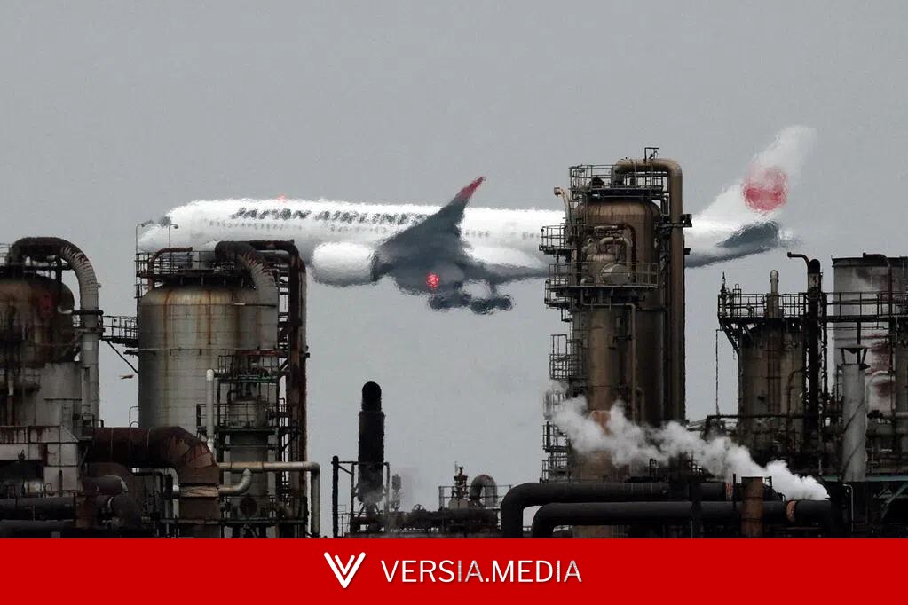 全日空与日本航空上调7至8月燃油附加费