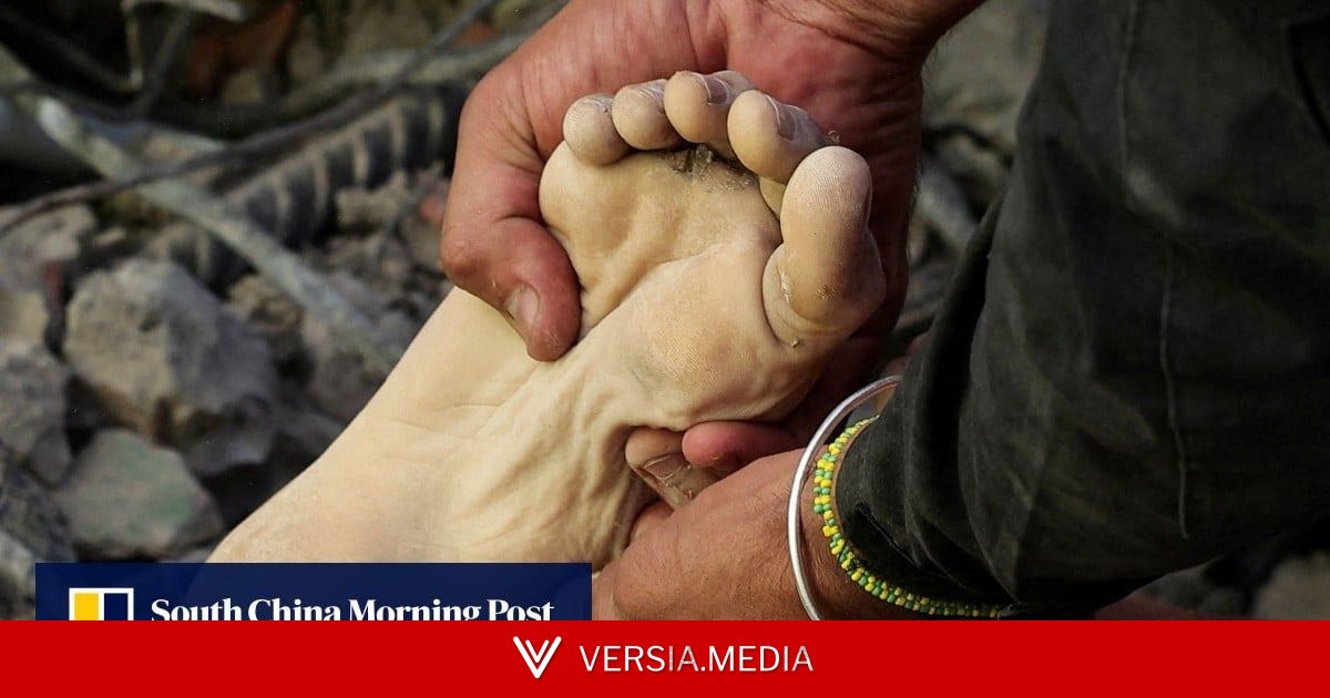 Venezuela earthquakes death toll rises to 920, other nations rush to help