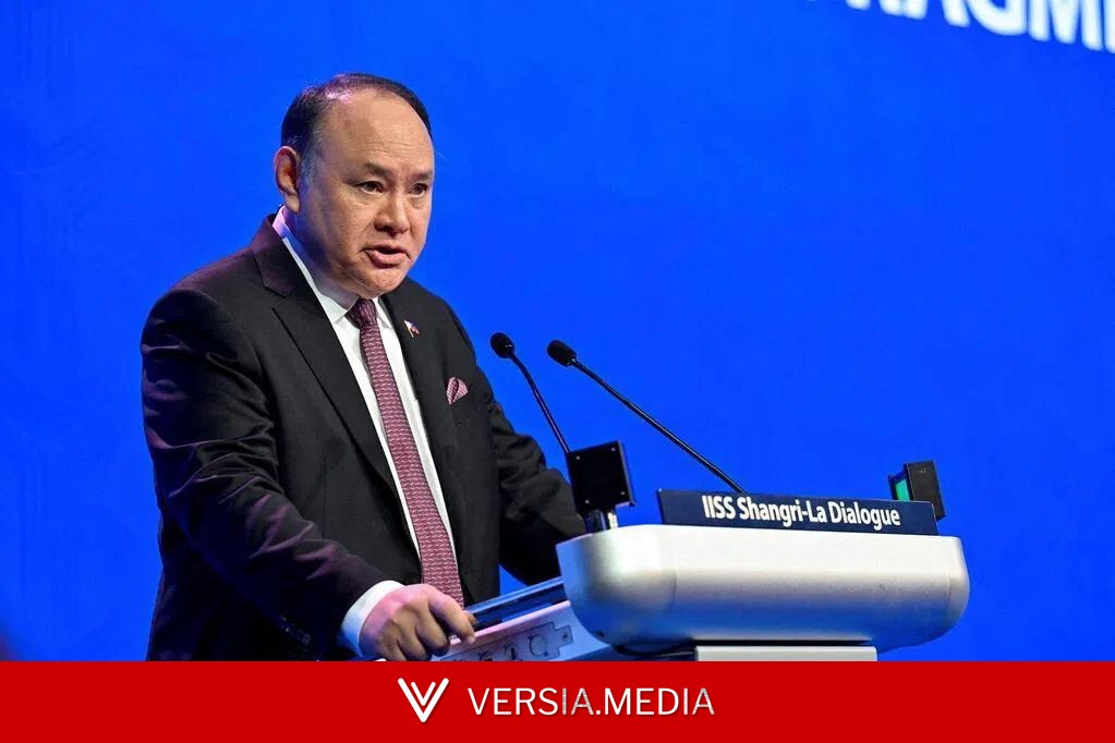 菲防长批中国不接受南中国海仲裁是虚伪行径