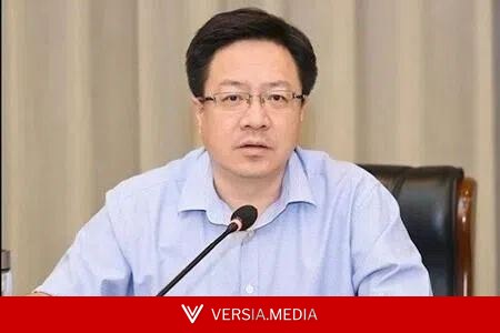 中共江苏省委常委陈忠伟任省委秘书长