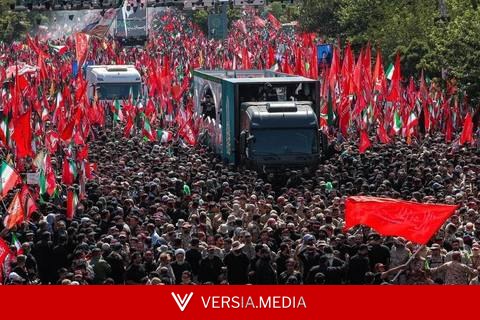 伊朗借悼念哈梅内伊 向敌友释放重要信号